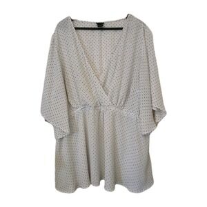 Torrid Womens Blouse SZ 4 White Polka Dot Georgette Fluttery Sleeves Shirt #498C